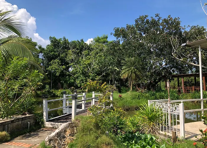 Joyce Garden Hotel